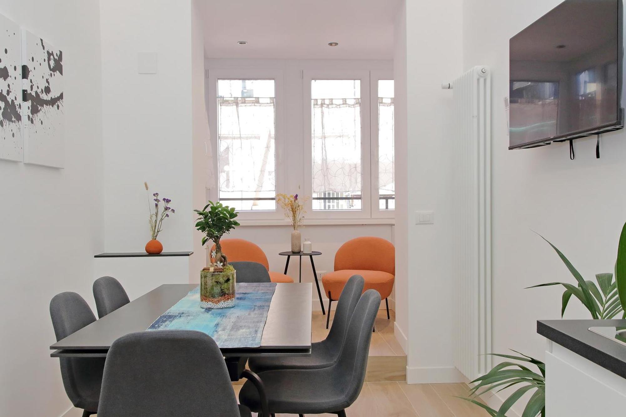 Redseven Apartment *
