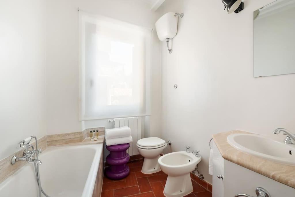 Casa Garibaldi, A Burghesius Apartment