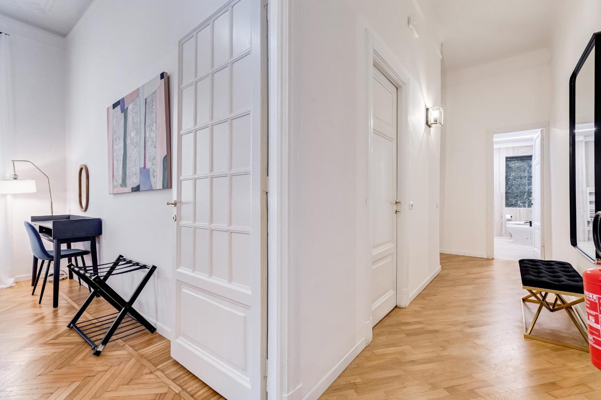 Bmga L Gracchi Lux Lovely 3bdr *