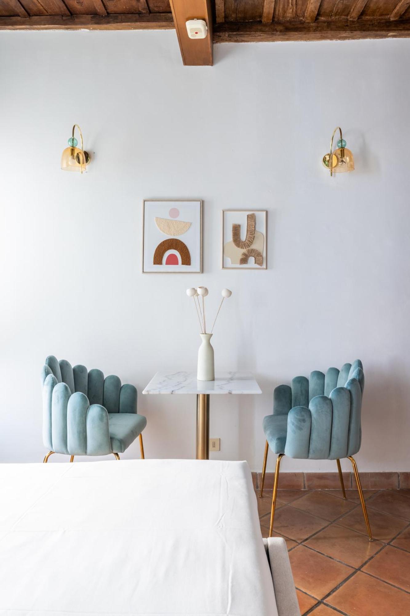 Apartment Trevi - Charming Loft Near Trevi Fountain *