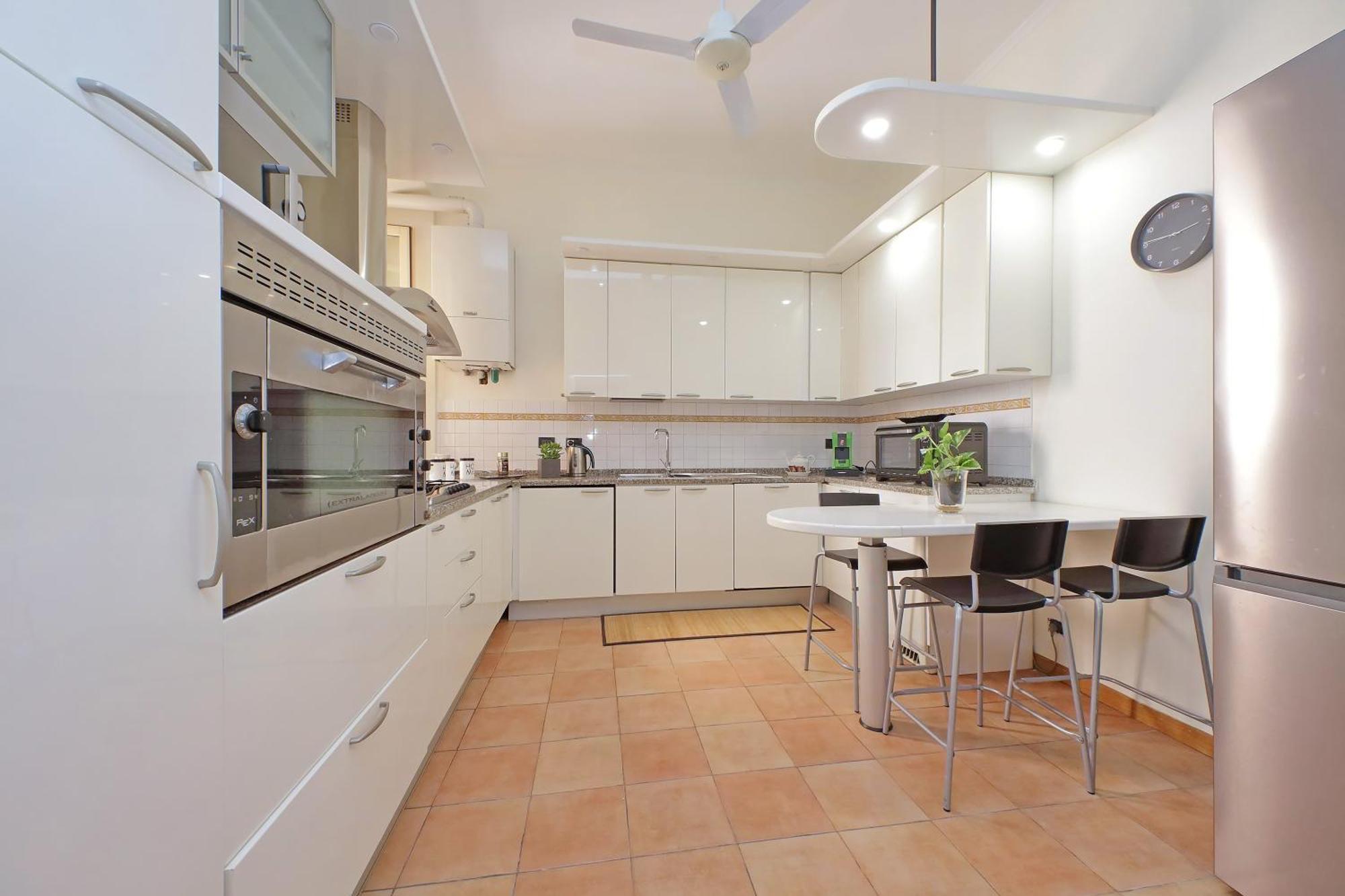 A 10 Minuti Da Fontana Di Trevi - Casa Signorile Apartamento *