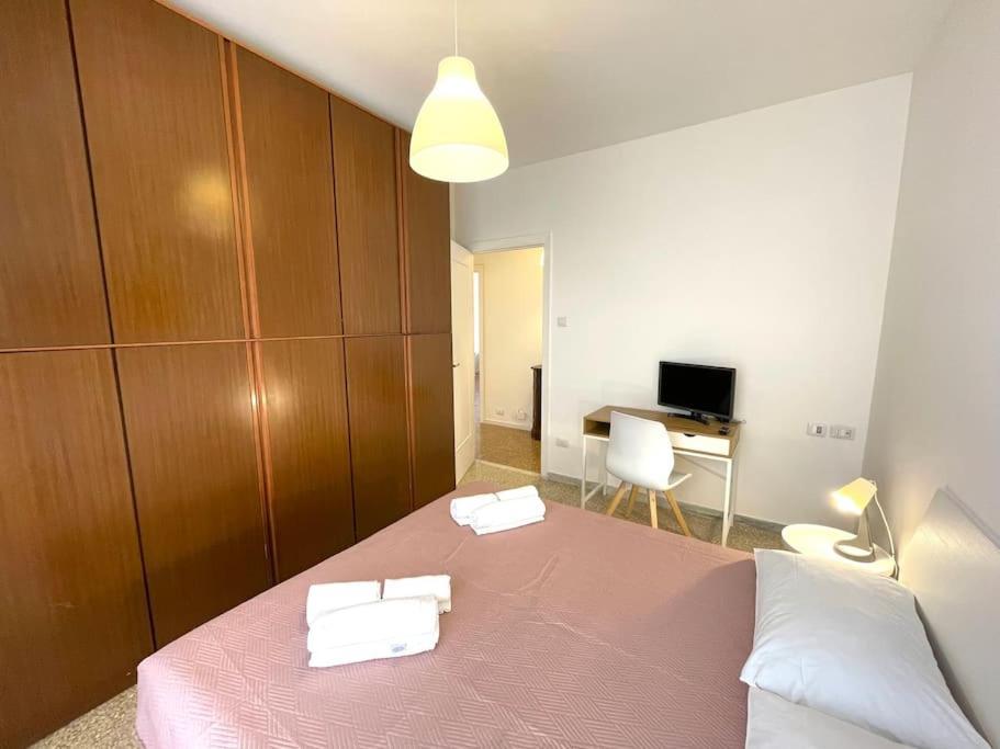 Domus Piramide Apartment