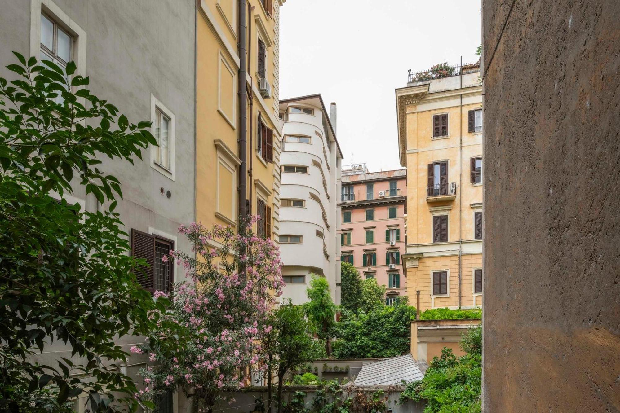 Apartment Palazzo Piazza Cavour-zen62