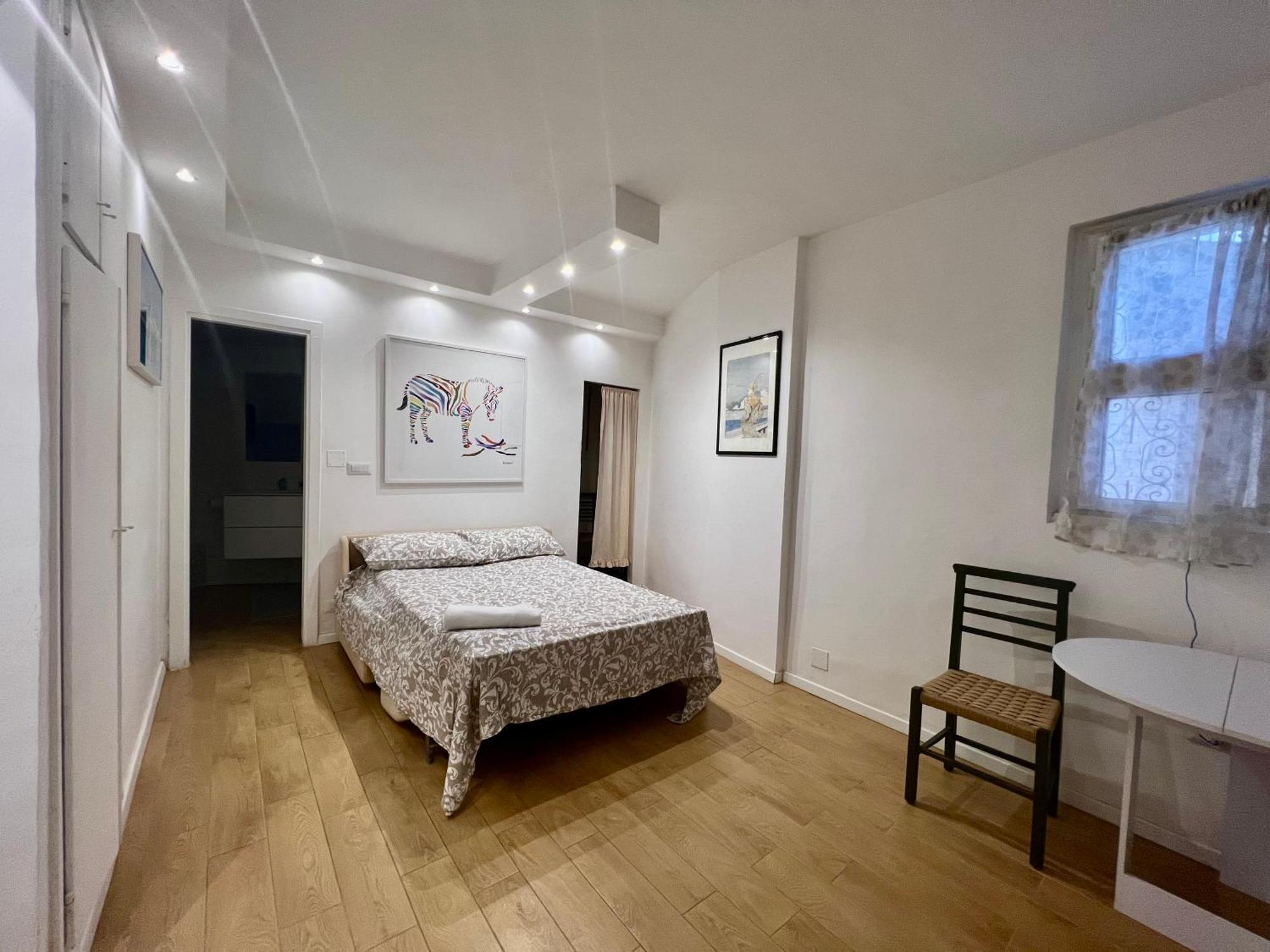 Tiny Bedsit Appartamento *