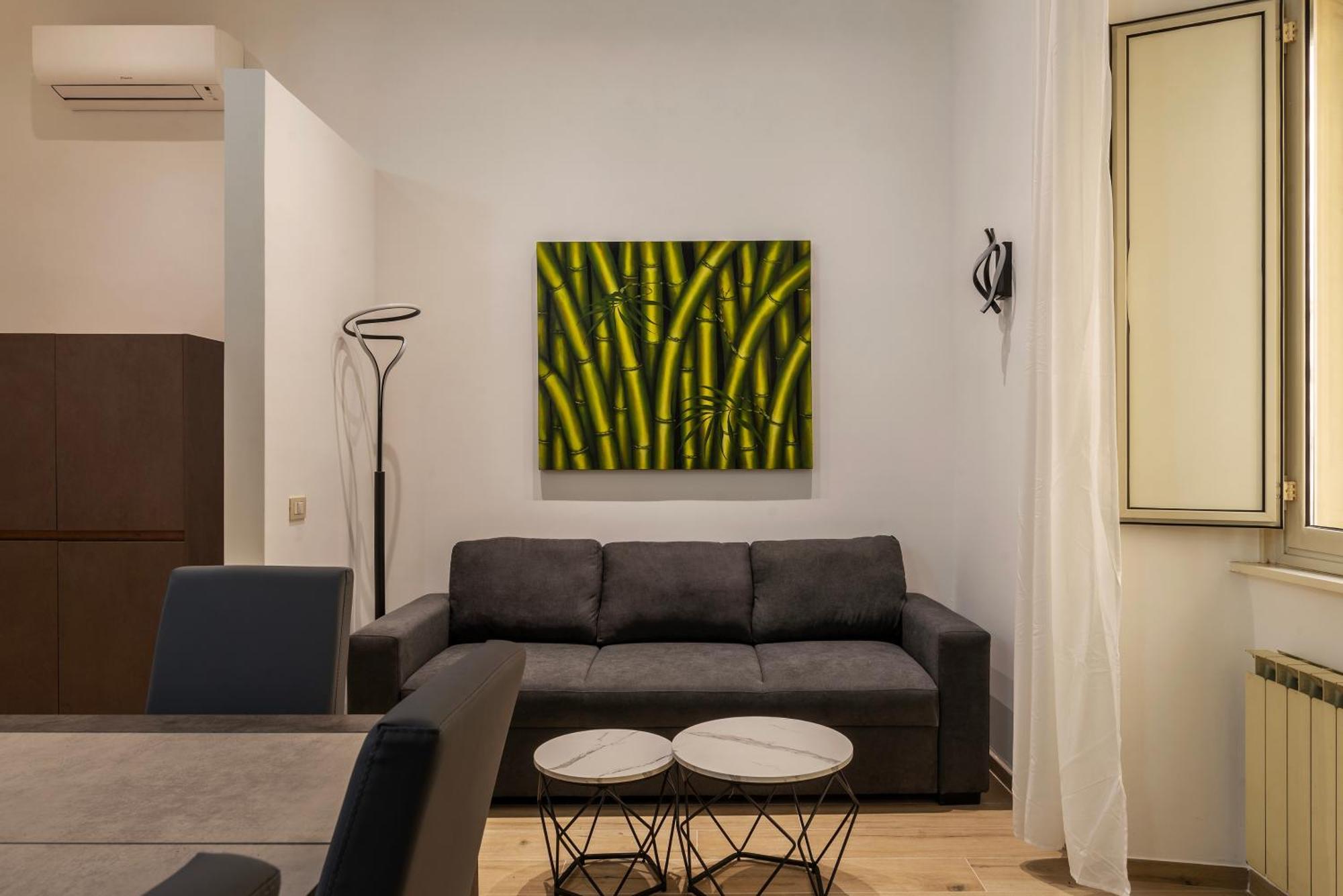 Trastevere Three Cozy Apartment Rome