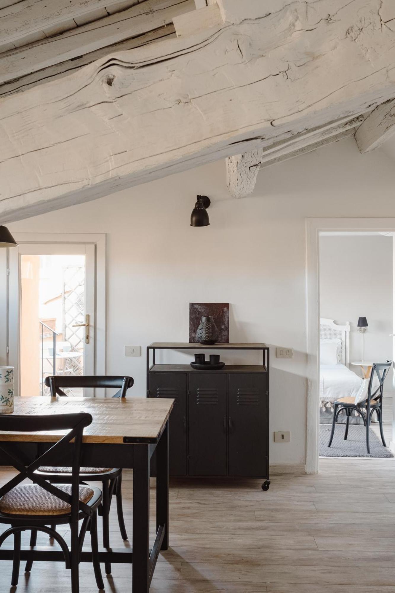 Apartment Amazing Penthouse With Terrace And Rooftop In Trastevere