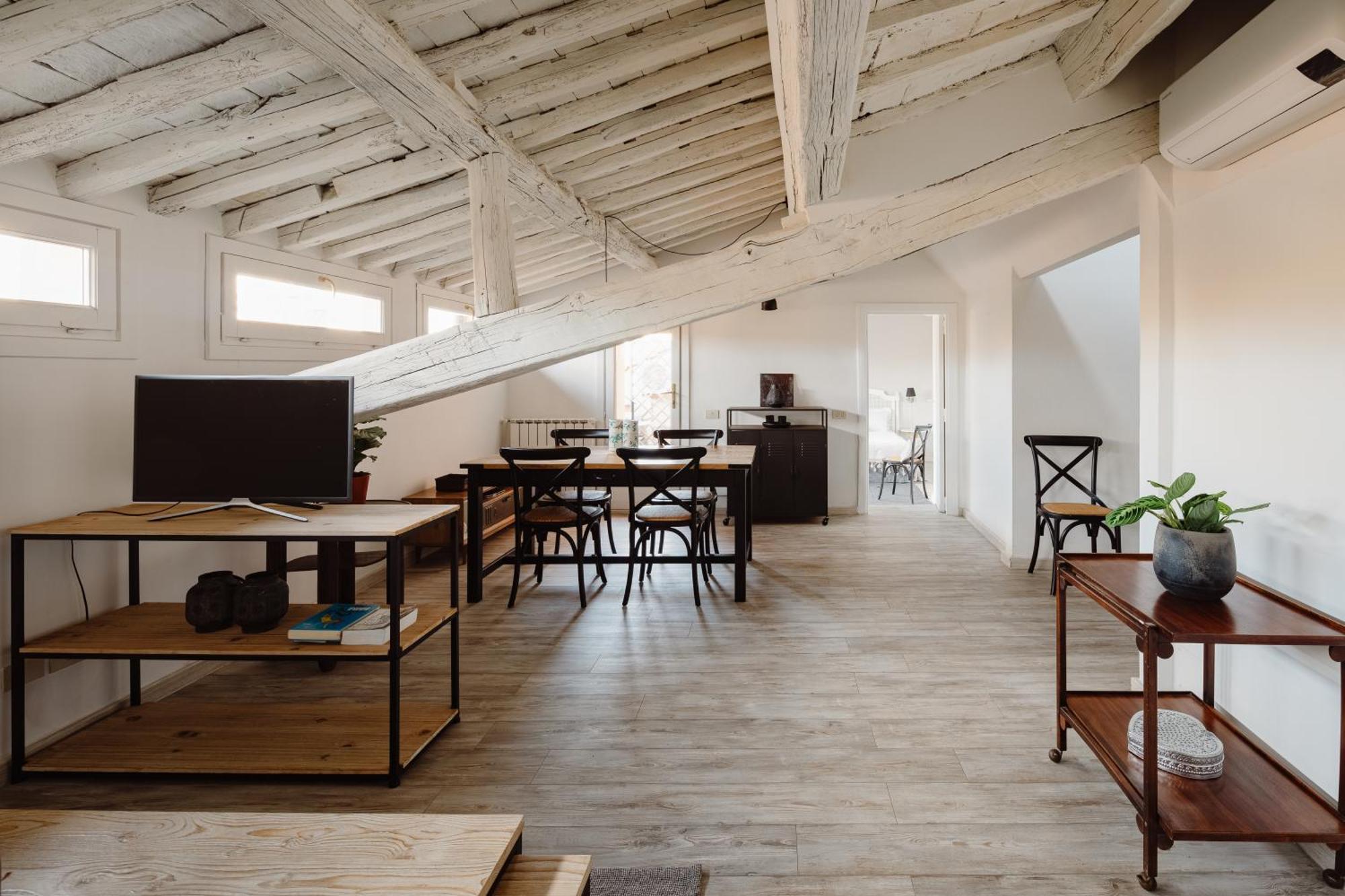 Apartment Amazing Penthouse With Terrace And Rooftop In Trastevere