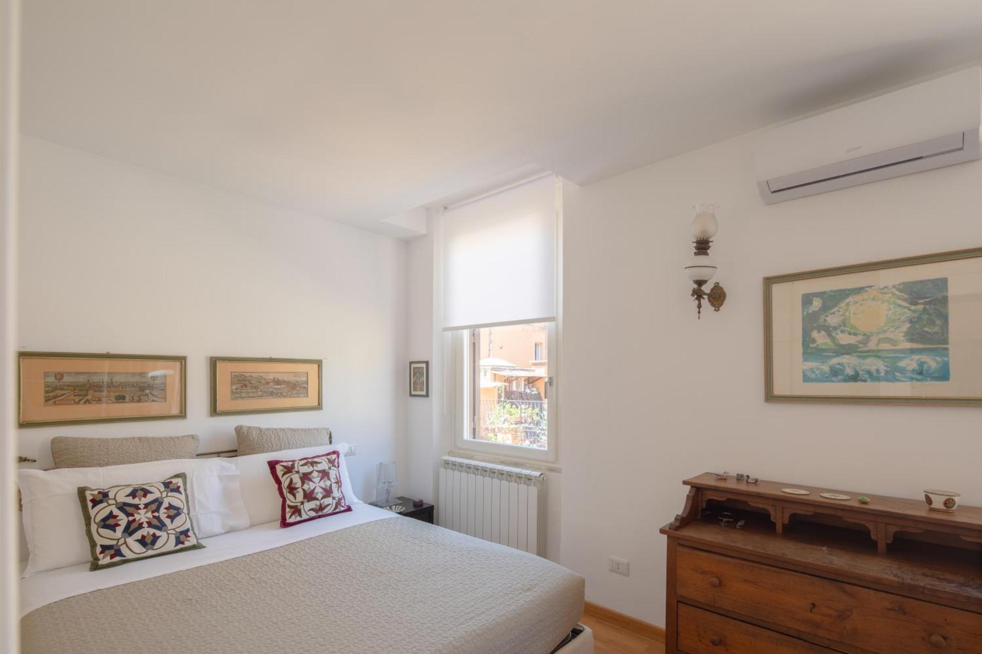 Valeria Terrace - Monti, Rome