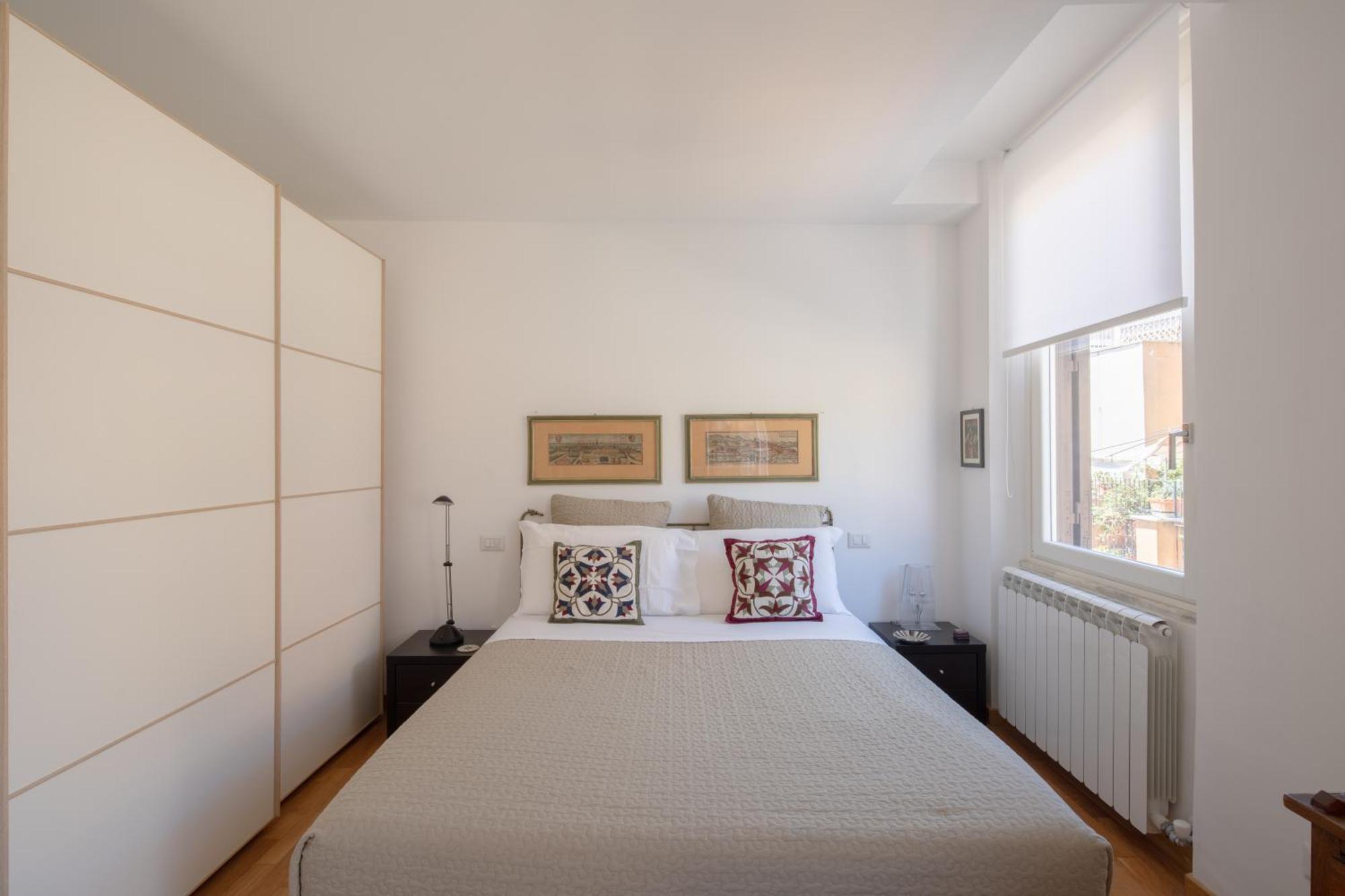 Valeria Terrace - Monti, * Rome