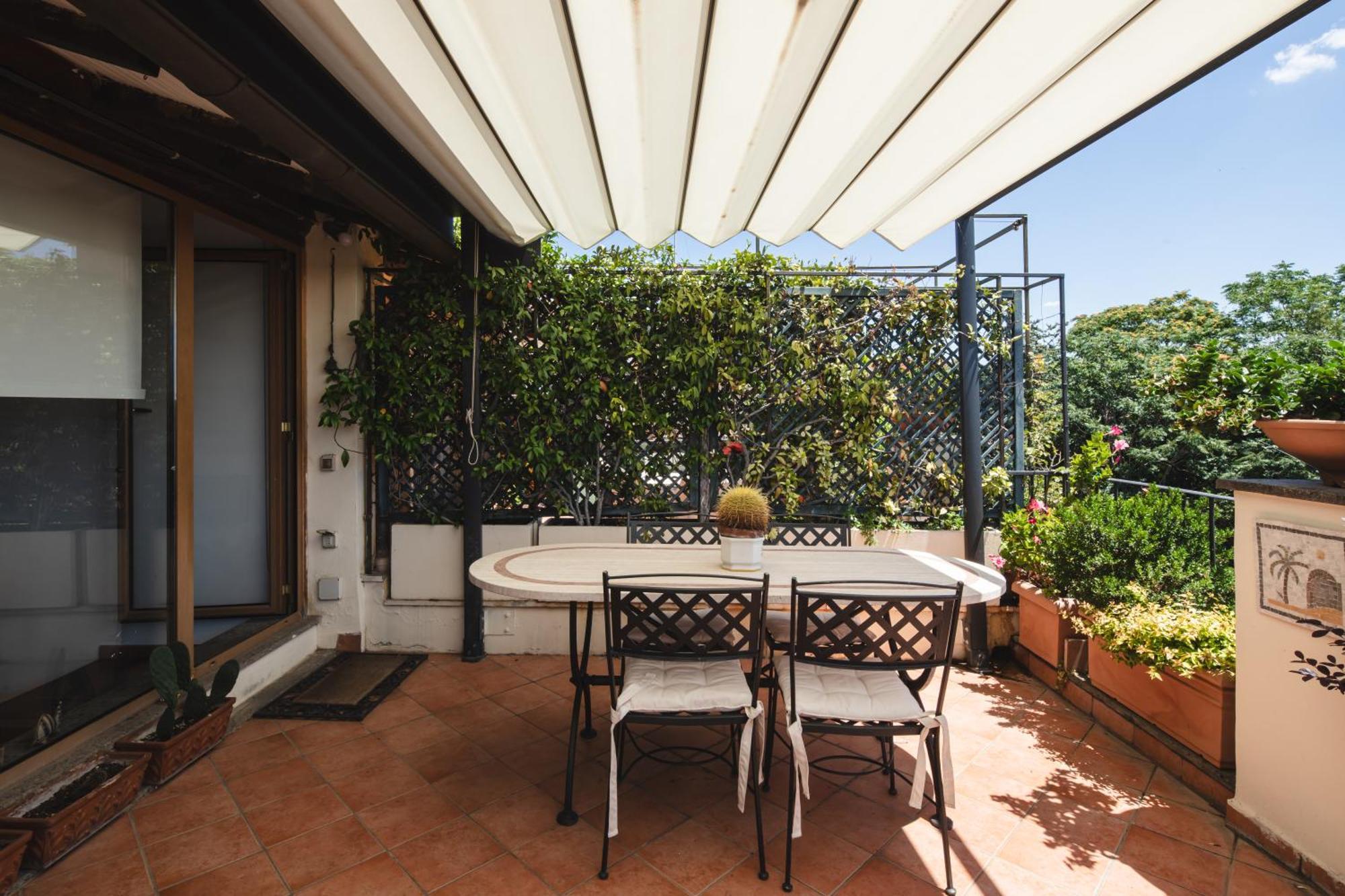 Valeria Terrace - Monti, Apartment Rome