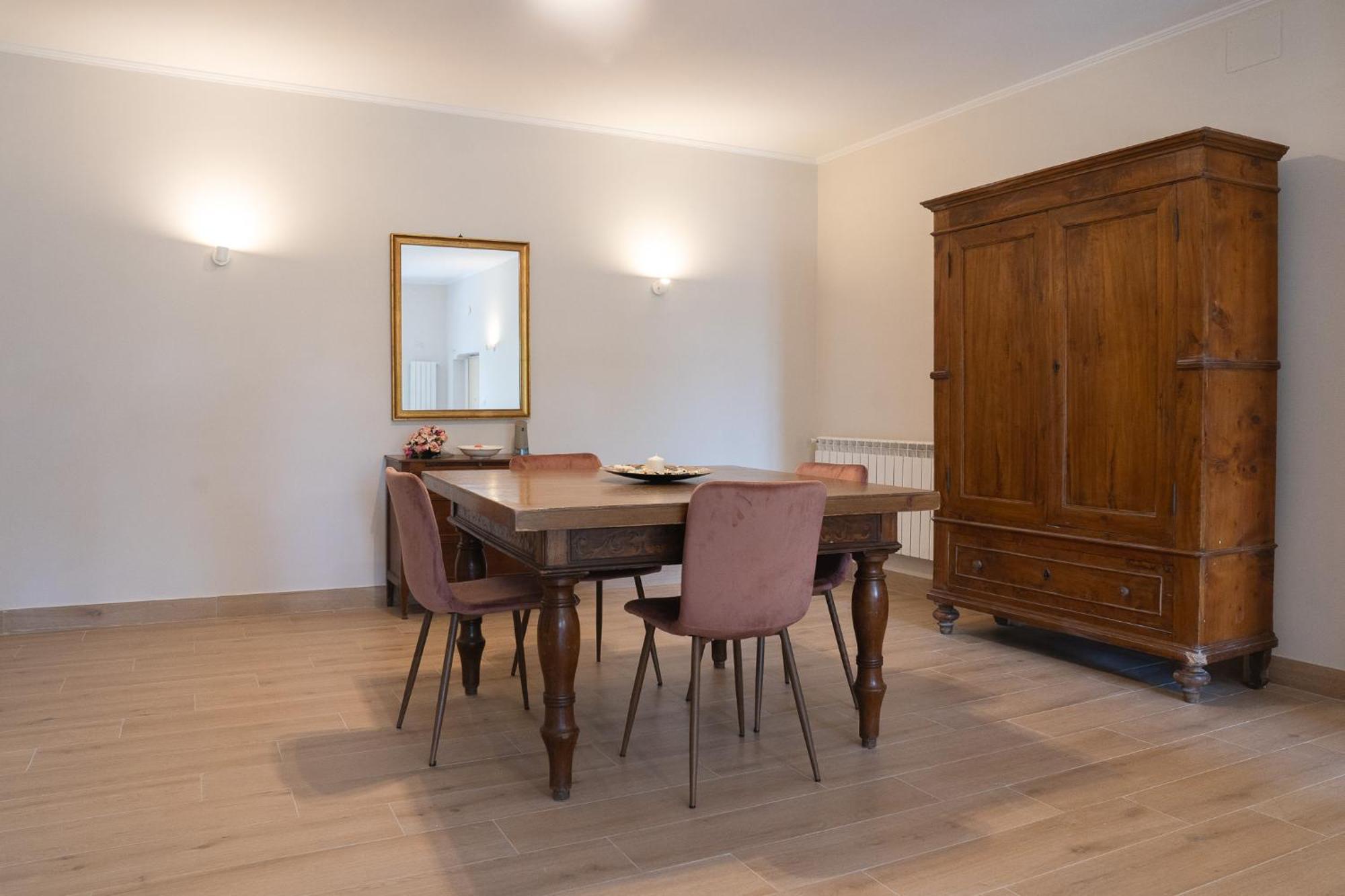 Vatican 4 Bedroom With Private Parking *