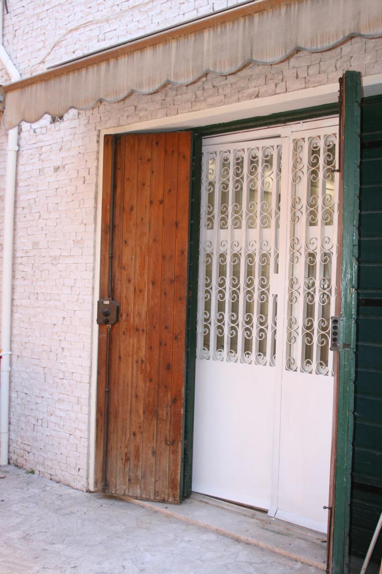 Tiny Bedsit Apartment Rome