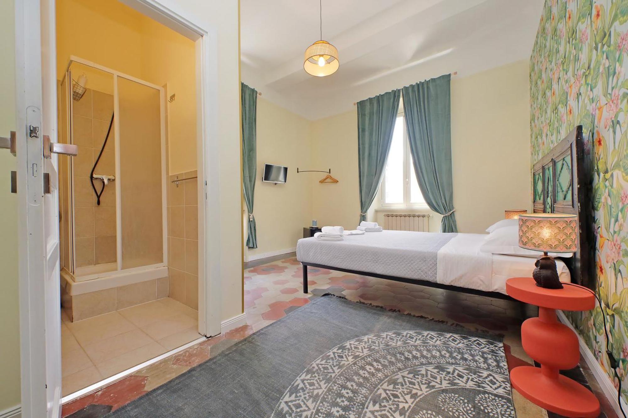Colosseo Kokedama Bed & Breakfast *