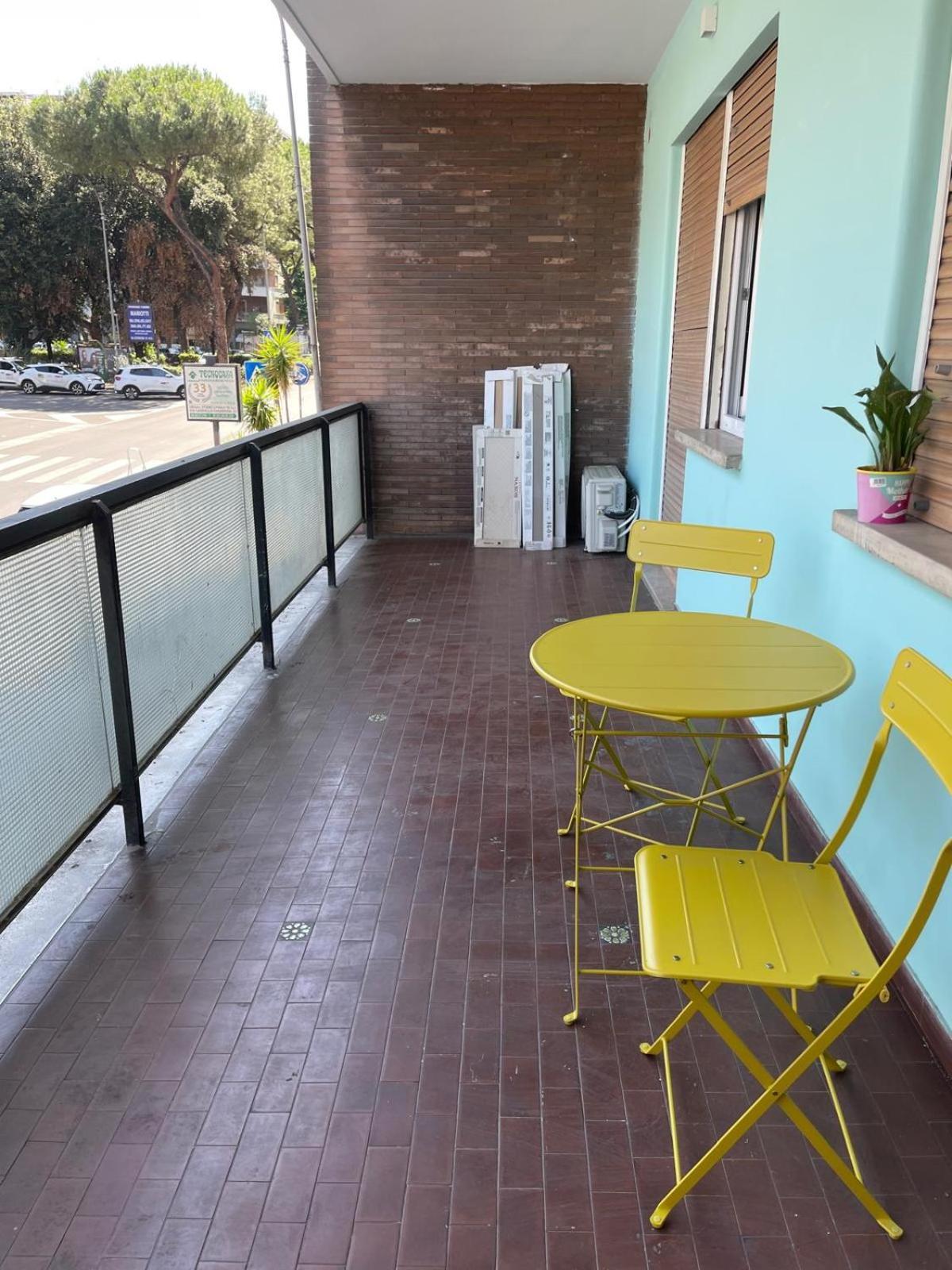 Pm 34 Viale Imperatore Guest House - 50 Mt From Metro San Paolo Apartamento *