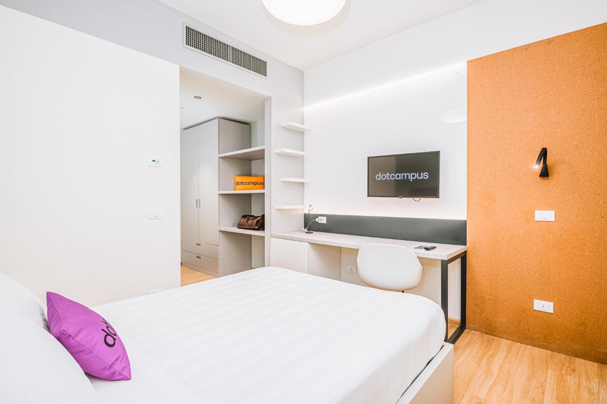 Dotcampus Center Hotel