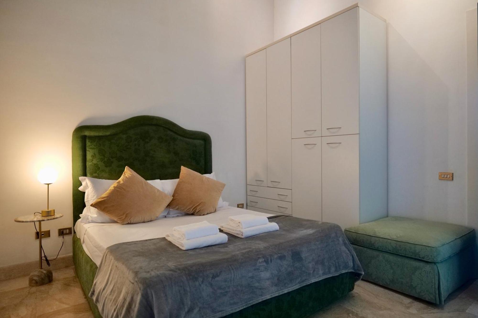Apartment Fororomano Luxury Rome