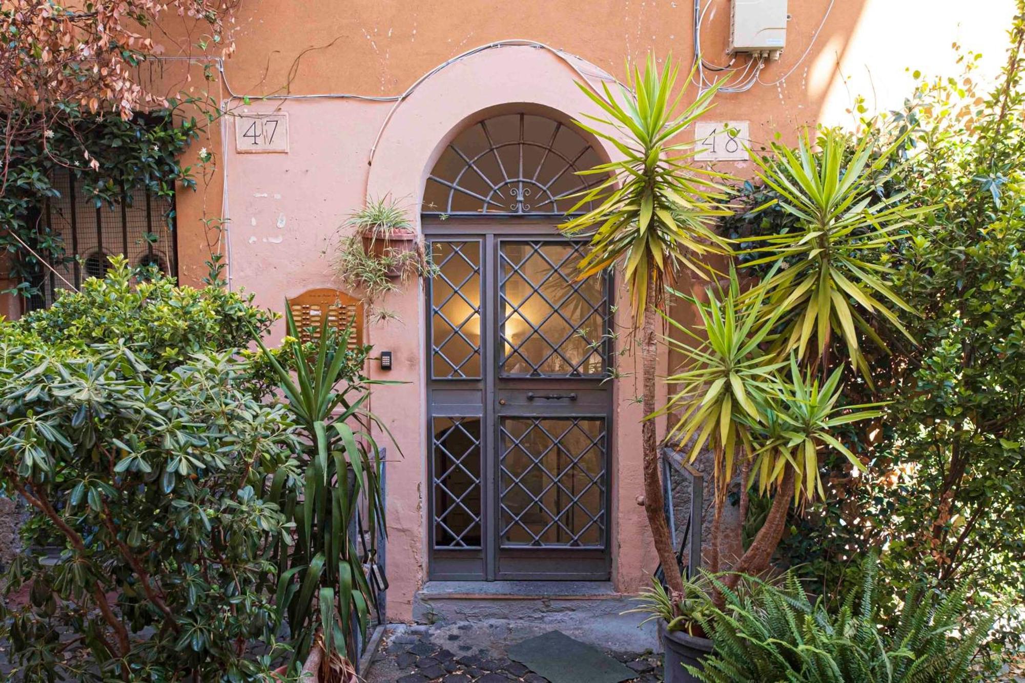 Trastevere Apartment