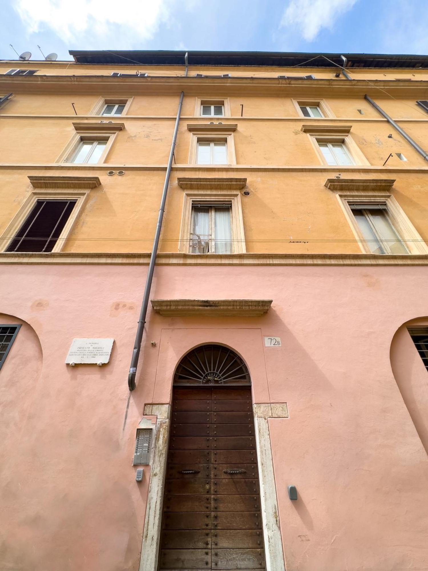Apartment Cantoni 4a - Loft At Colosseum
