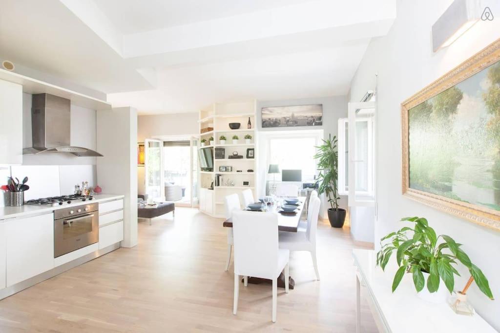 Exclusive Penthouse Private Terrace Chromotherapy And Sauna Apartment *