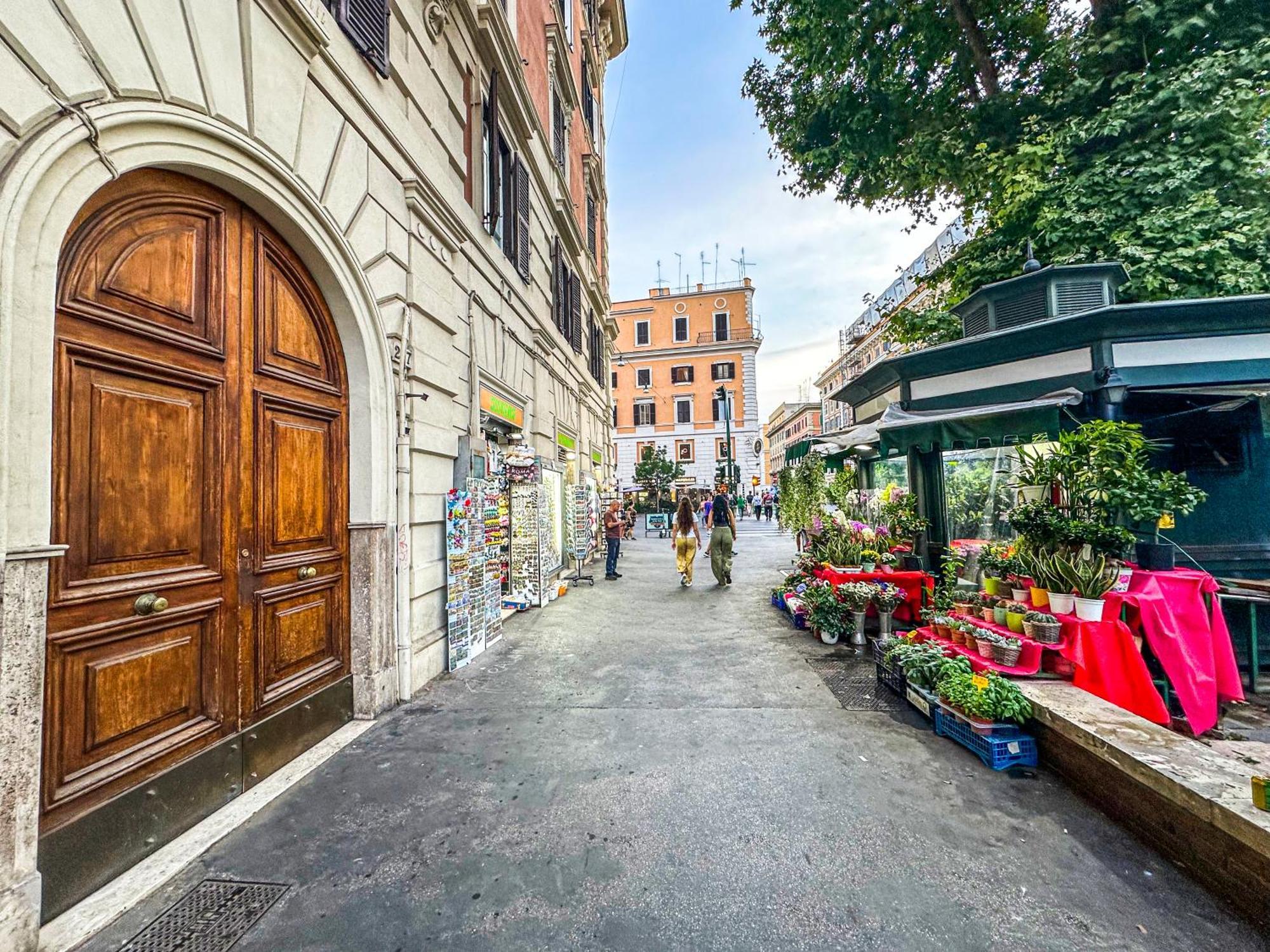 Apartment Giulio Cesare 237 Rome