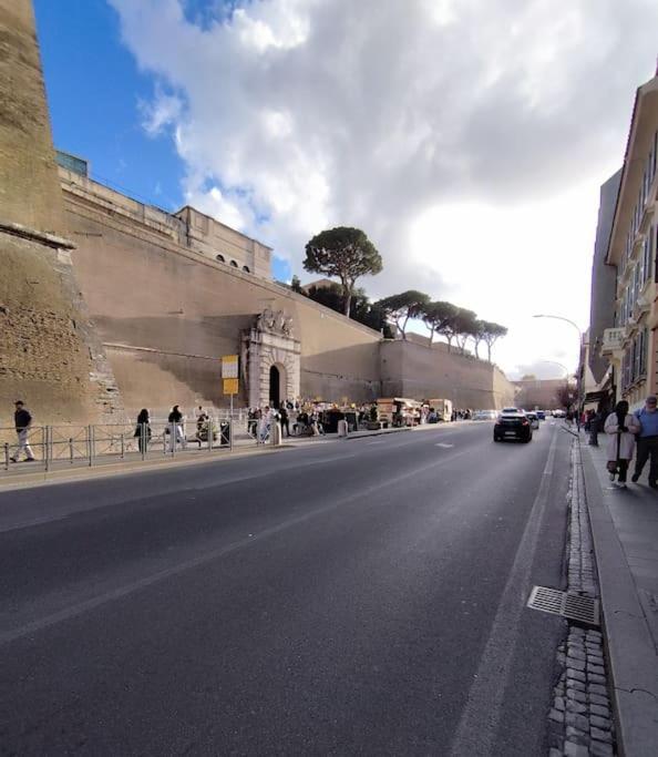 Vatican House Entire Two Bedrooms 2 Wi Fi A Portable One *