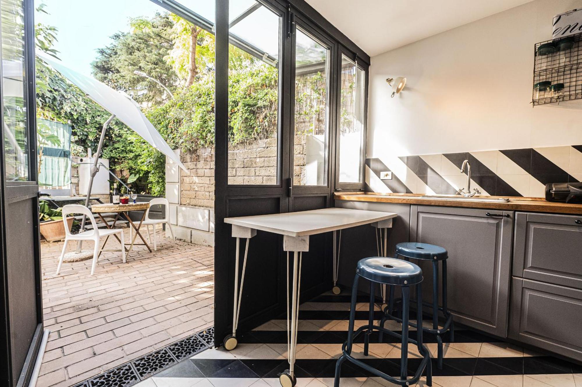 Apartment Lovely Garden In Beautiful San Saba Rome