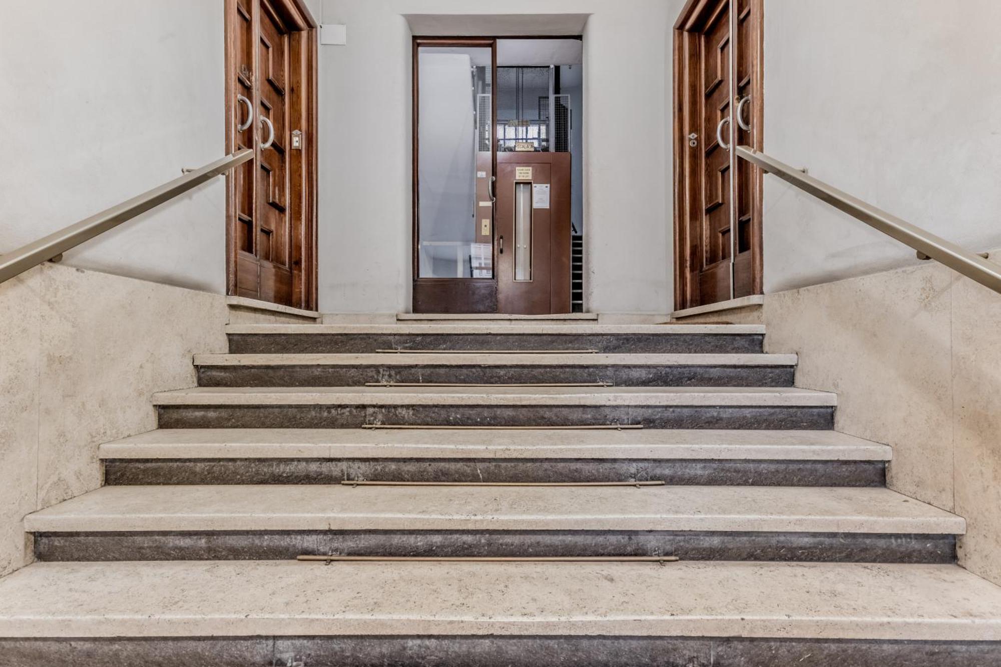 Giuliano Apartment