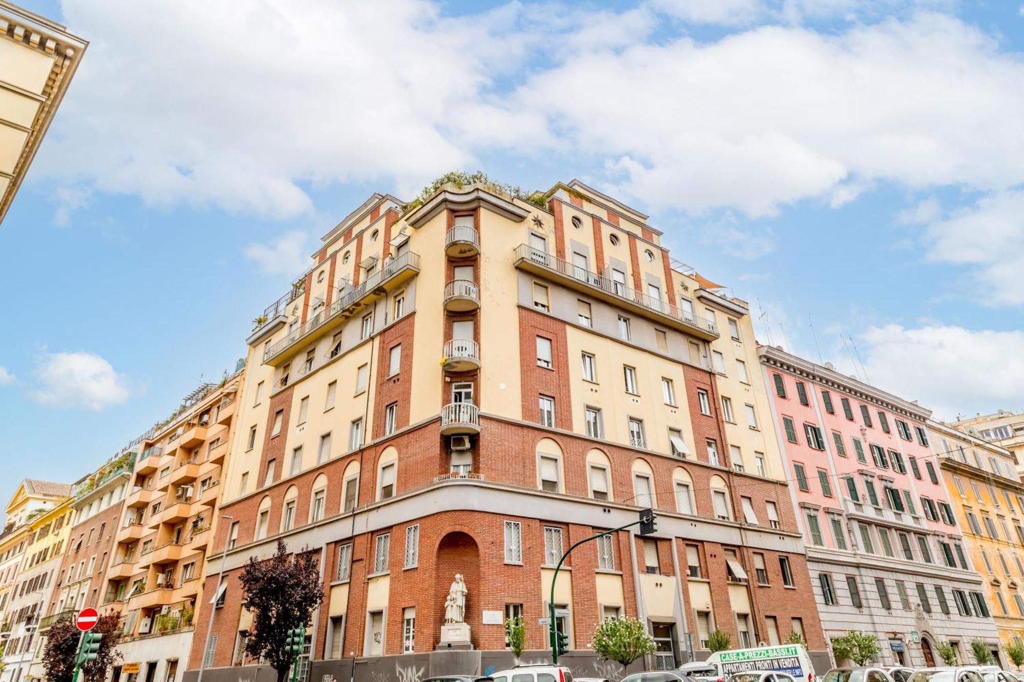 Giuliano Apartment Rome