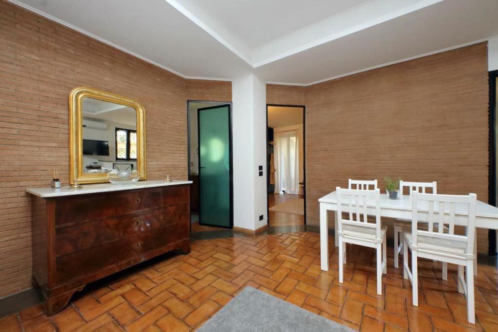 Vatican Luxury With Garden Appartement