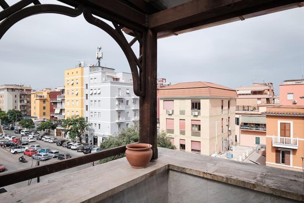 Apartment Penthouse 200 Meters From Metro Wi-fi And Ac Rome