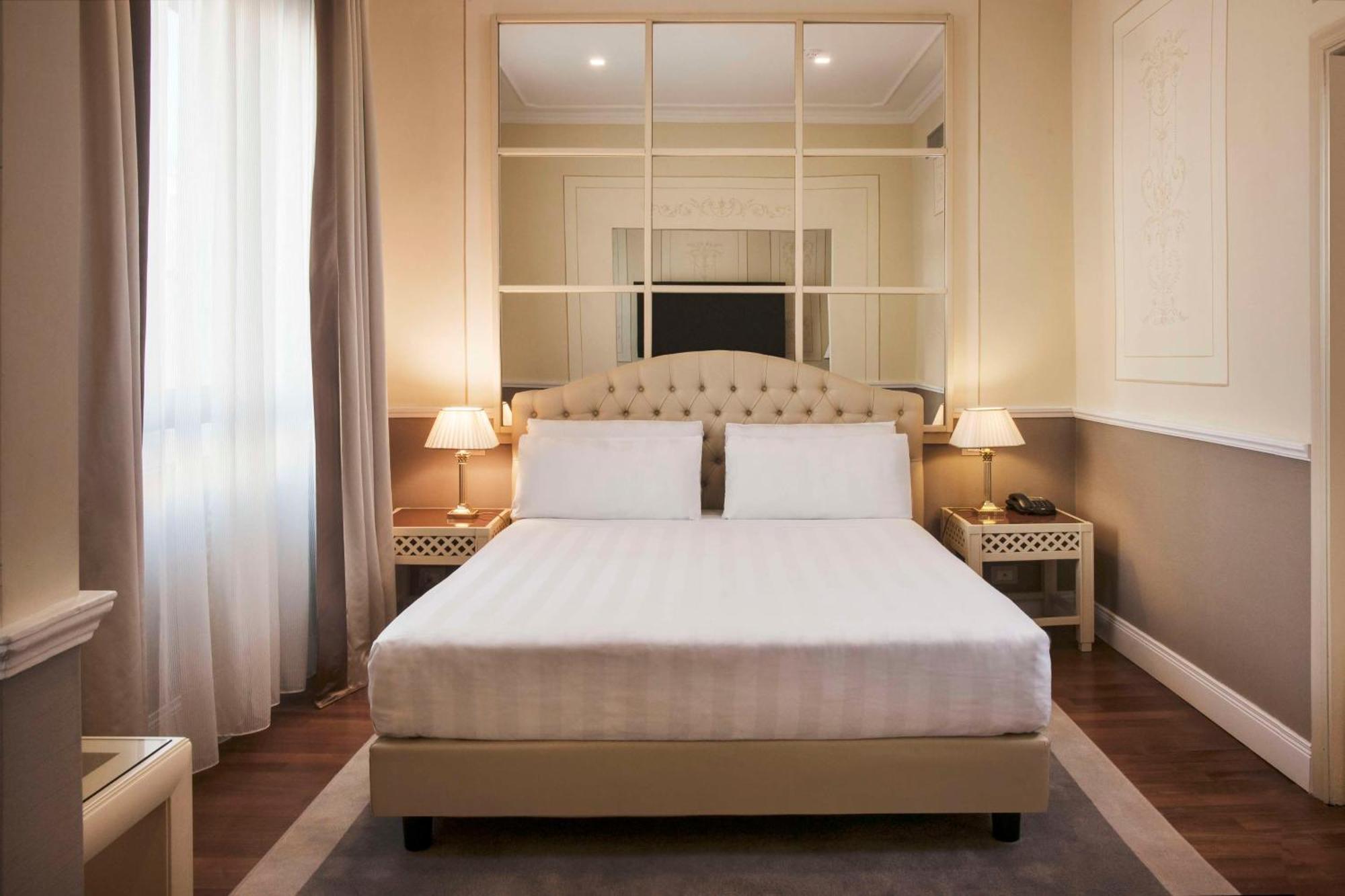 Radisson Blu Ghr 4*