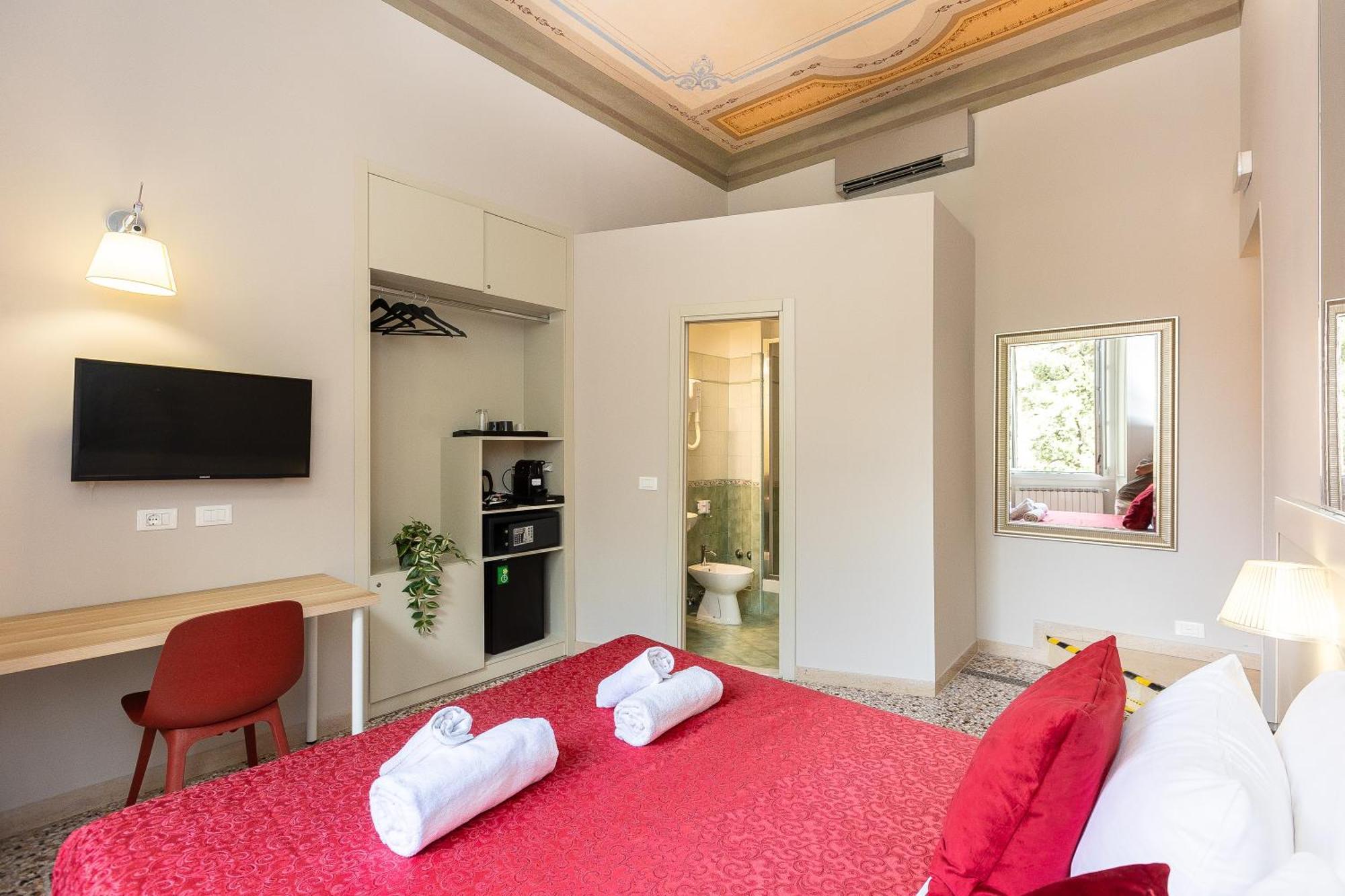 Guest house Iron Cityaus Termini Rome