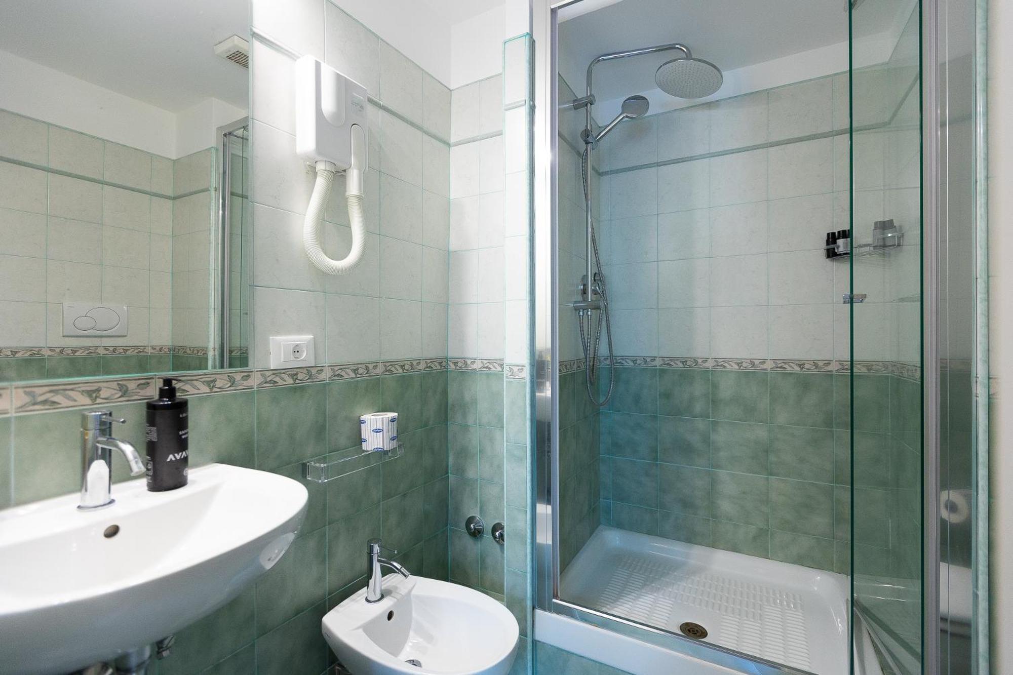 Iron Cityaus Termini Guest house