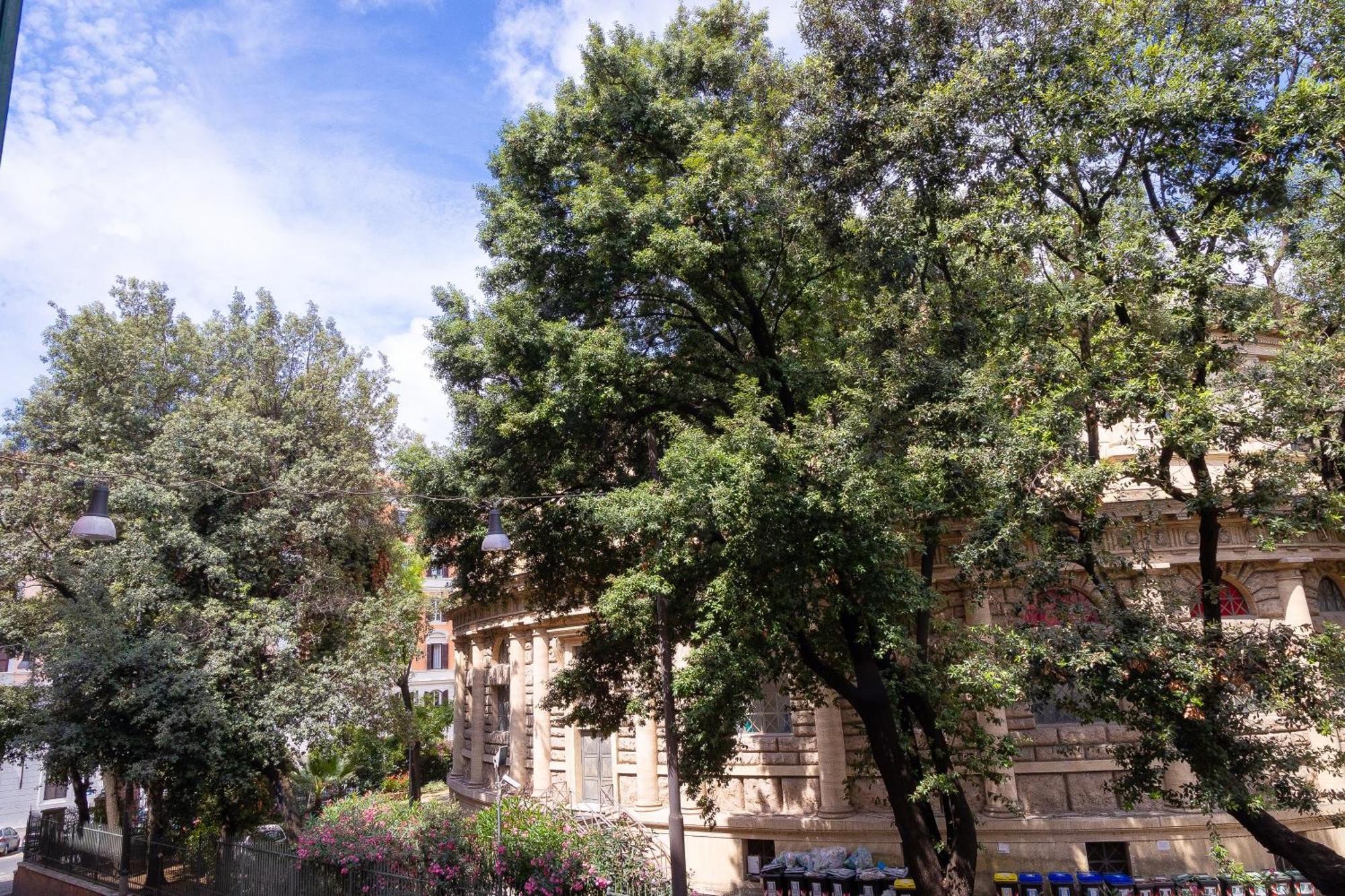 Iron Cityaus Termini Guest house Rome