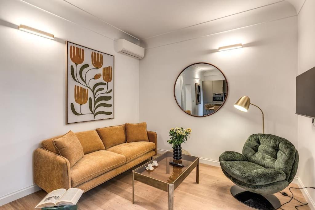 Appartement 3 Bedroom Via Genova Monti Area