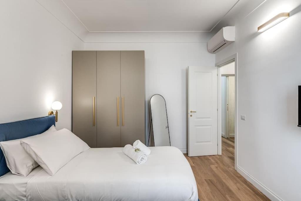 3 Bedroom Via Genova Monti Area Appartement *