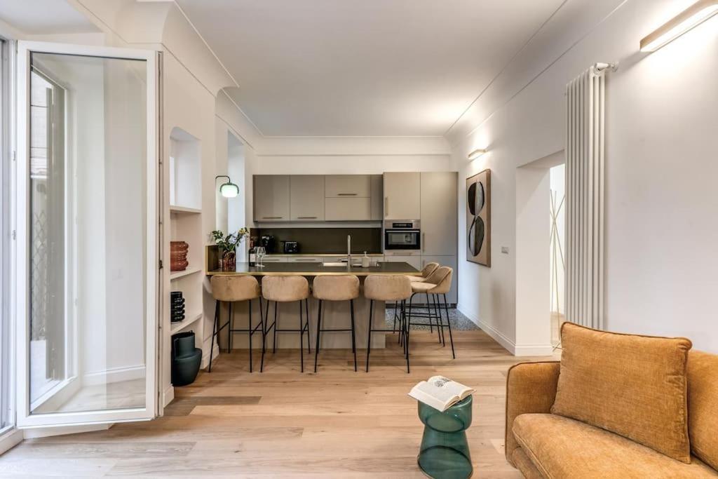 3 Bedroom Via Genova Monti Area Rome