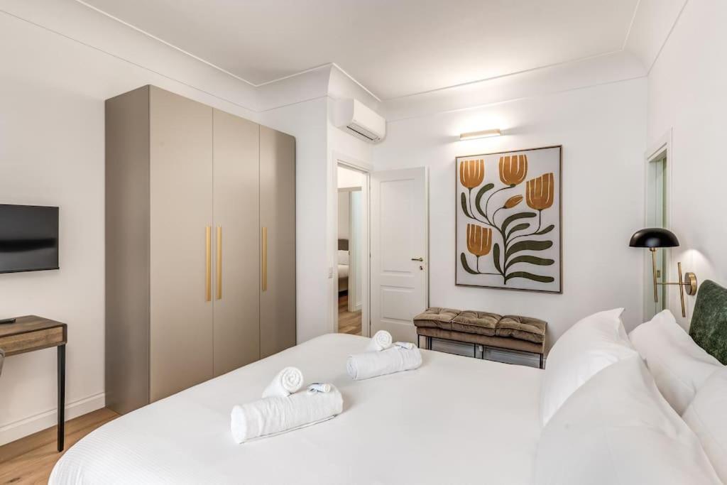3 Bedroom Via Genova Monti Area * Rome