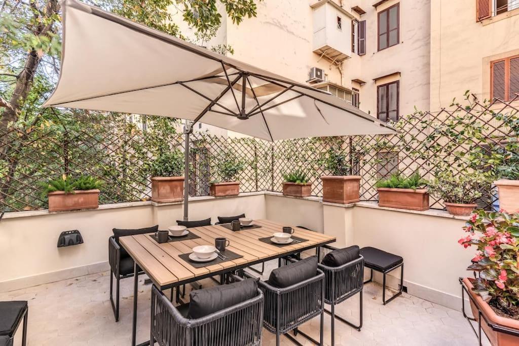 3 Bedroom Via Genova Monti Area * Rome