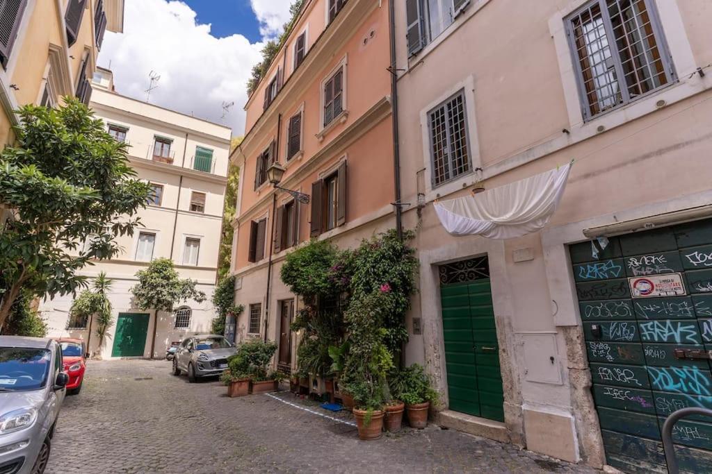 Trastevere Vicolo Del Leopardo Appartement Rome
