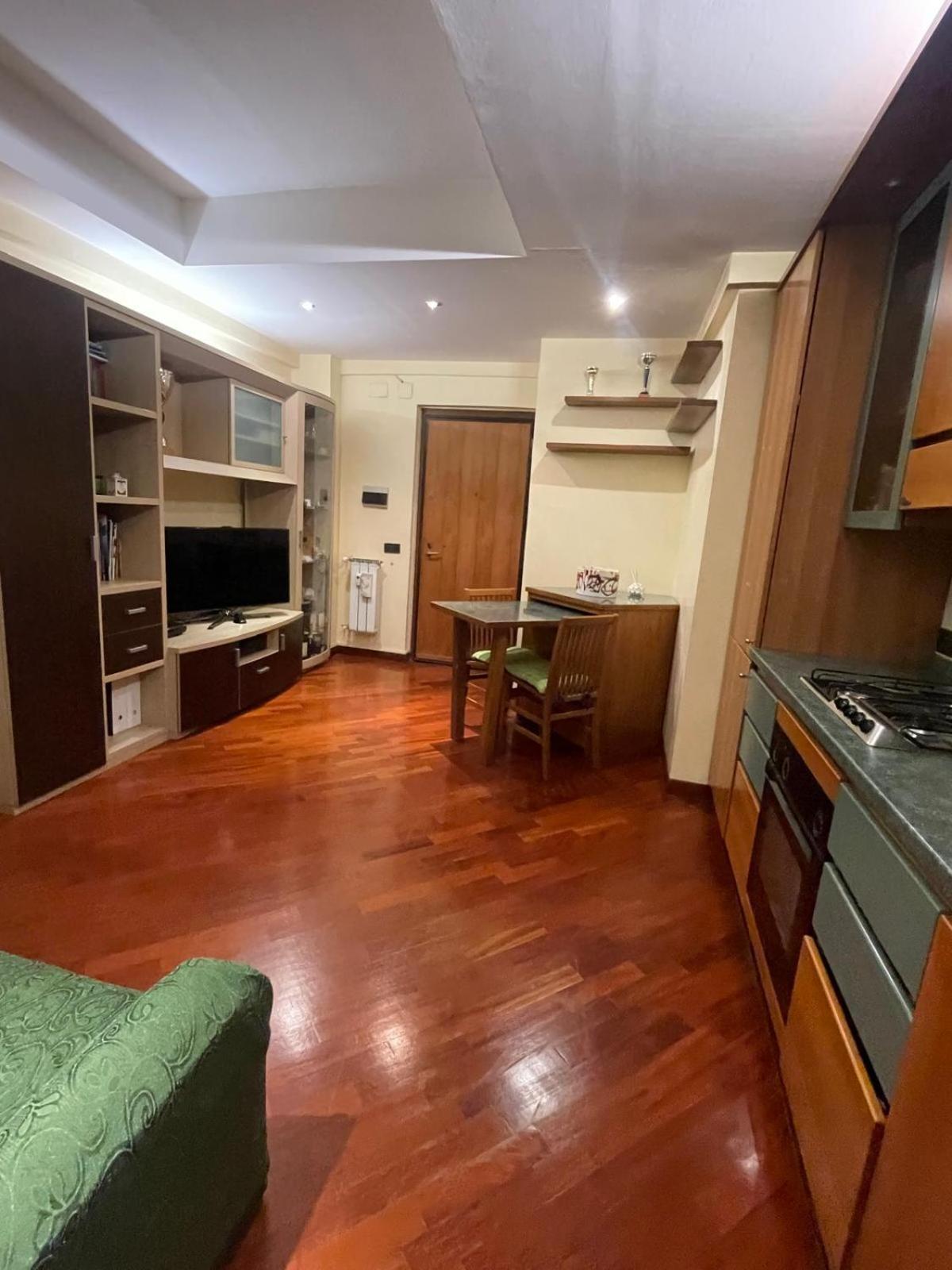 Gaio Melisso Apartment *