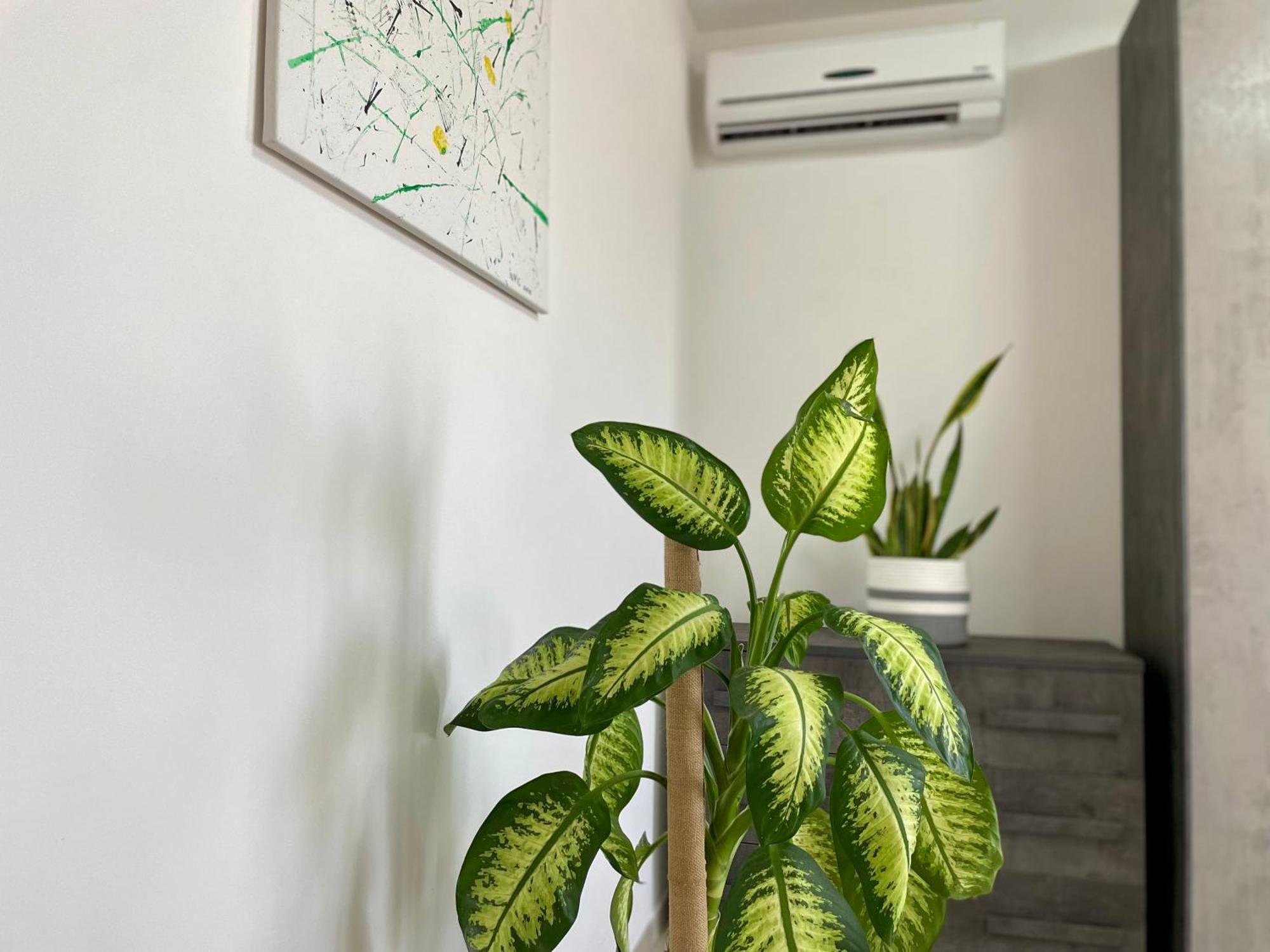 Greenchill House - West * Rome