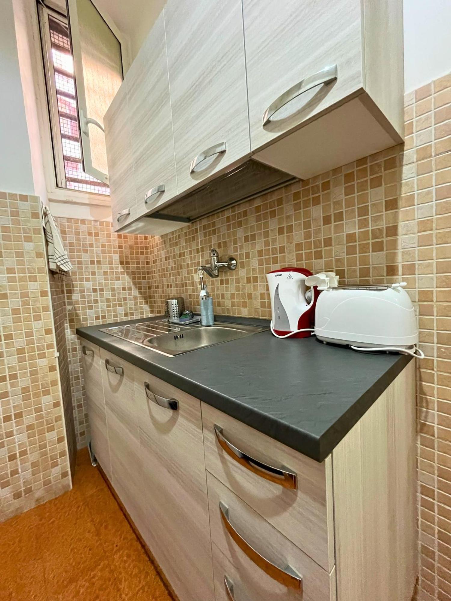 Privato A San Giovanni Roma