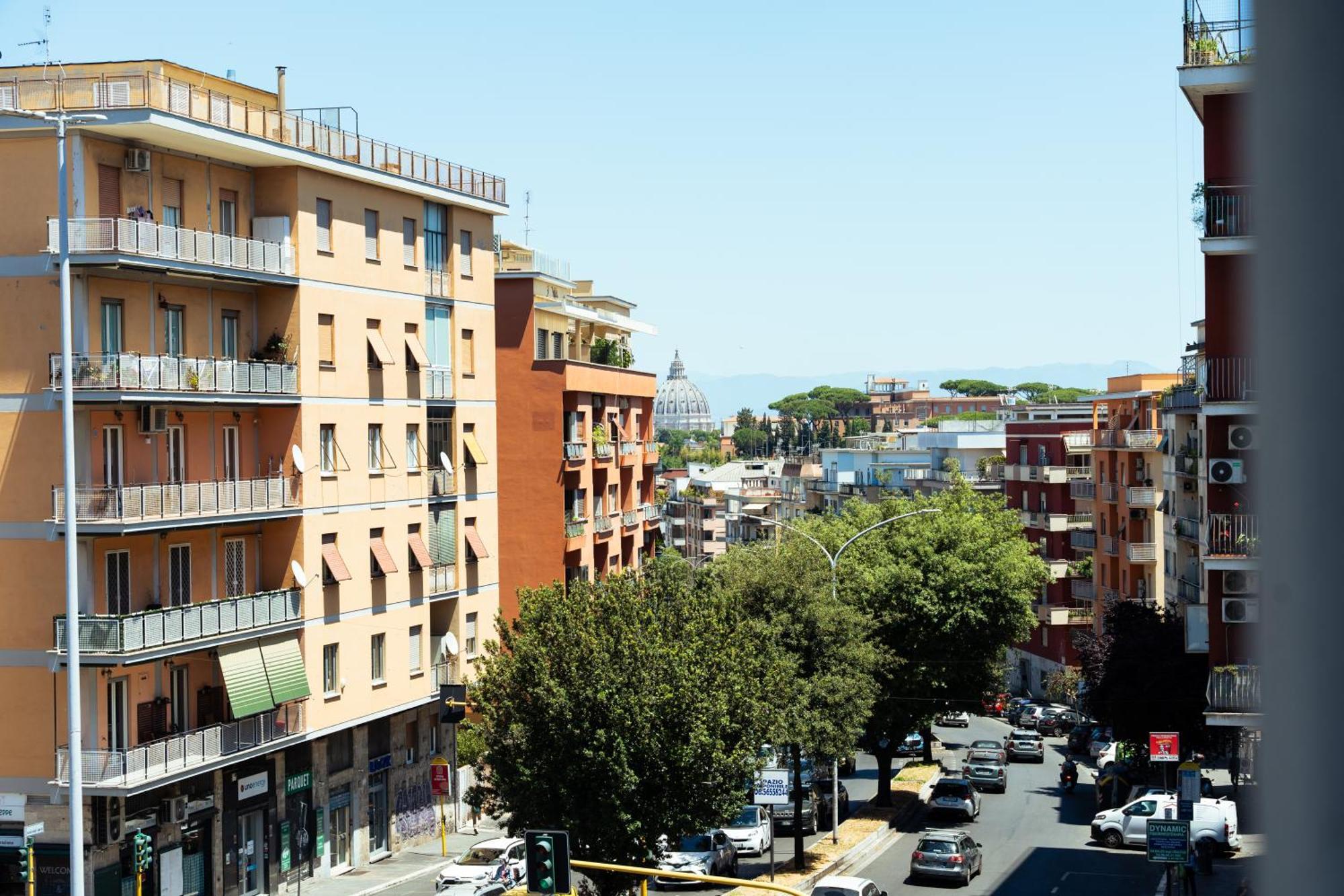 Near Vatican, Irnerio 47 * Rome
