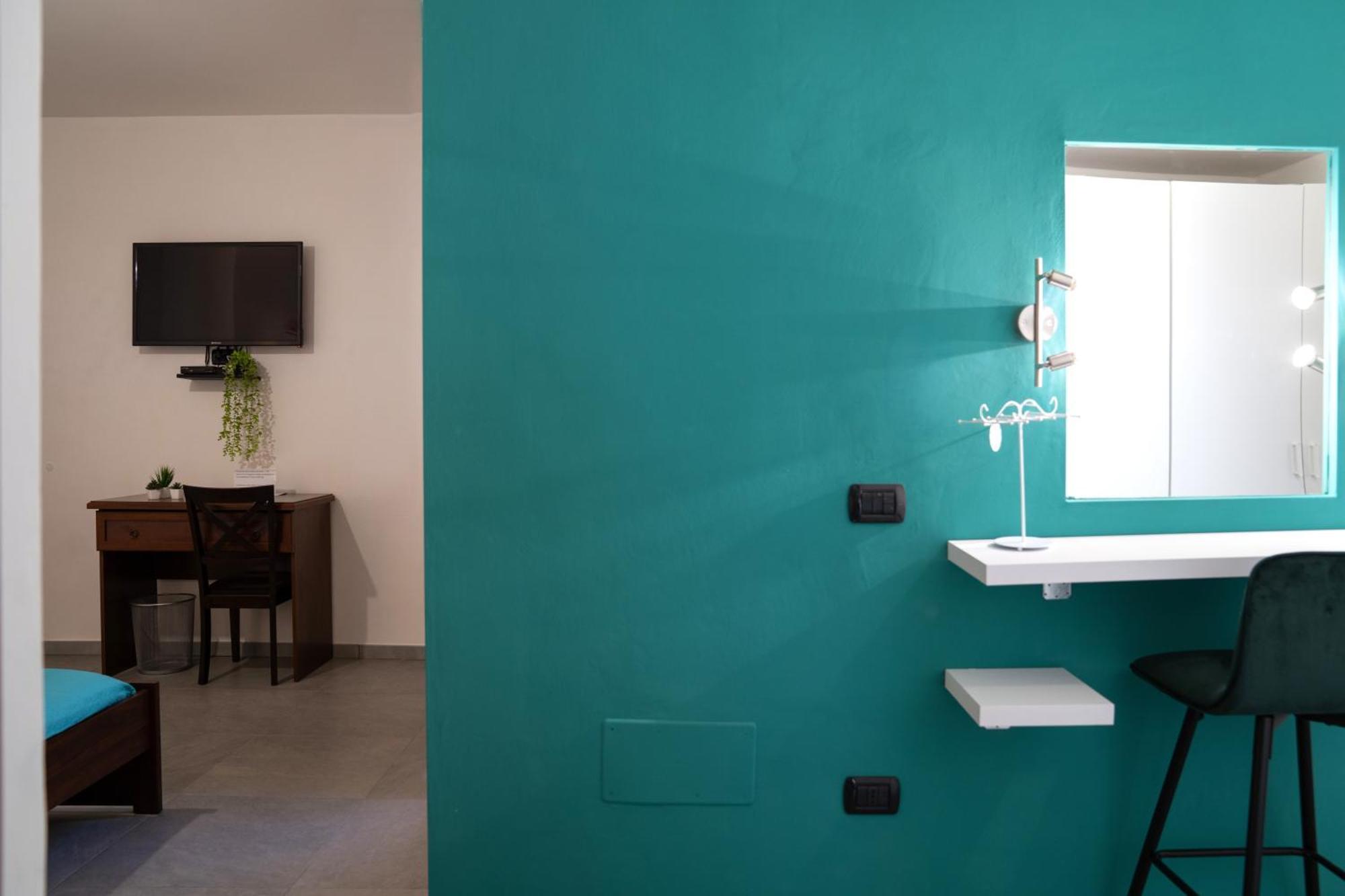 Chic & Wild Apartment