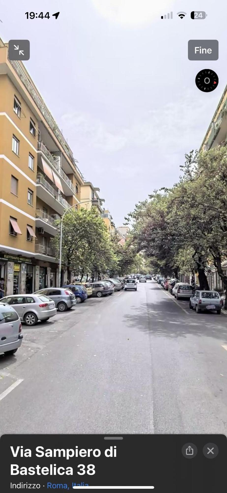 Apartment Road House *