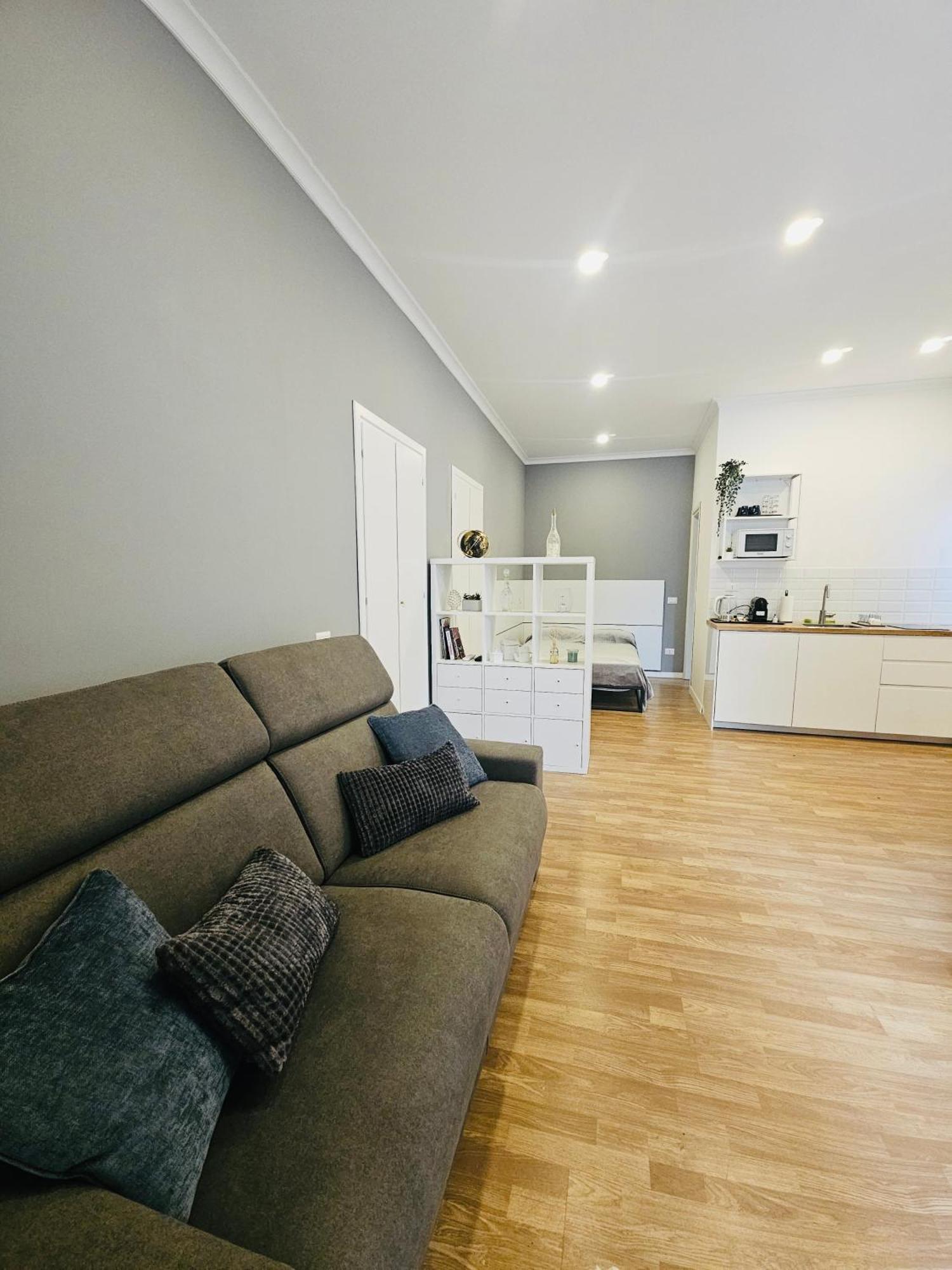 Anime Romae Apartment