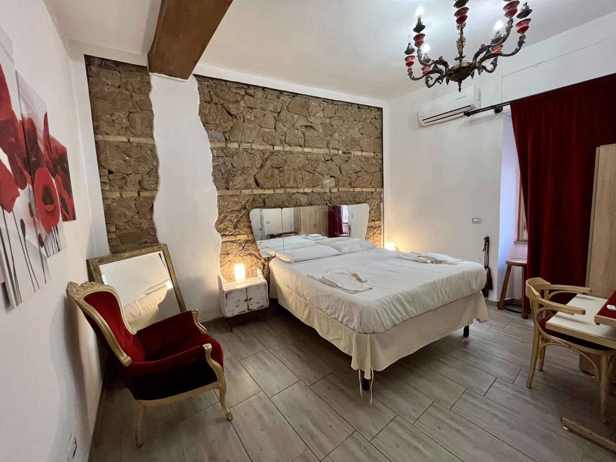 Bed & Breakfast Amoroma Latina Rome