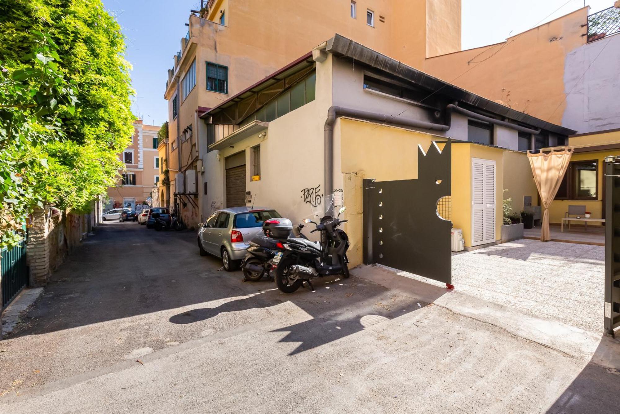 Vivilo Collection - Pigneto - Patio - Terrace - Parking