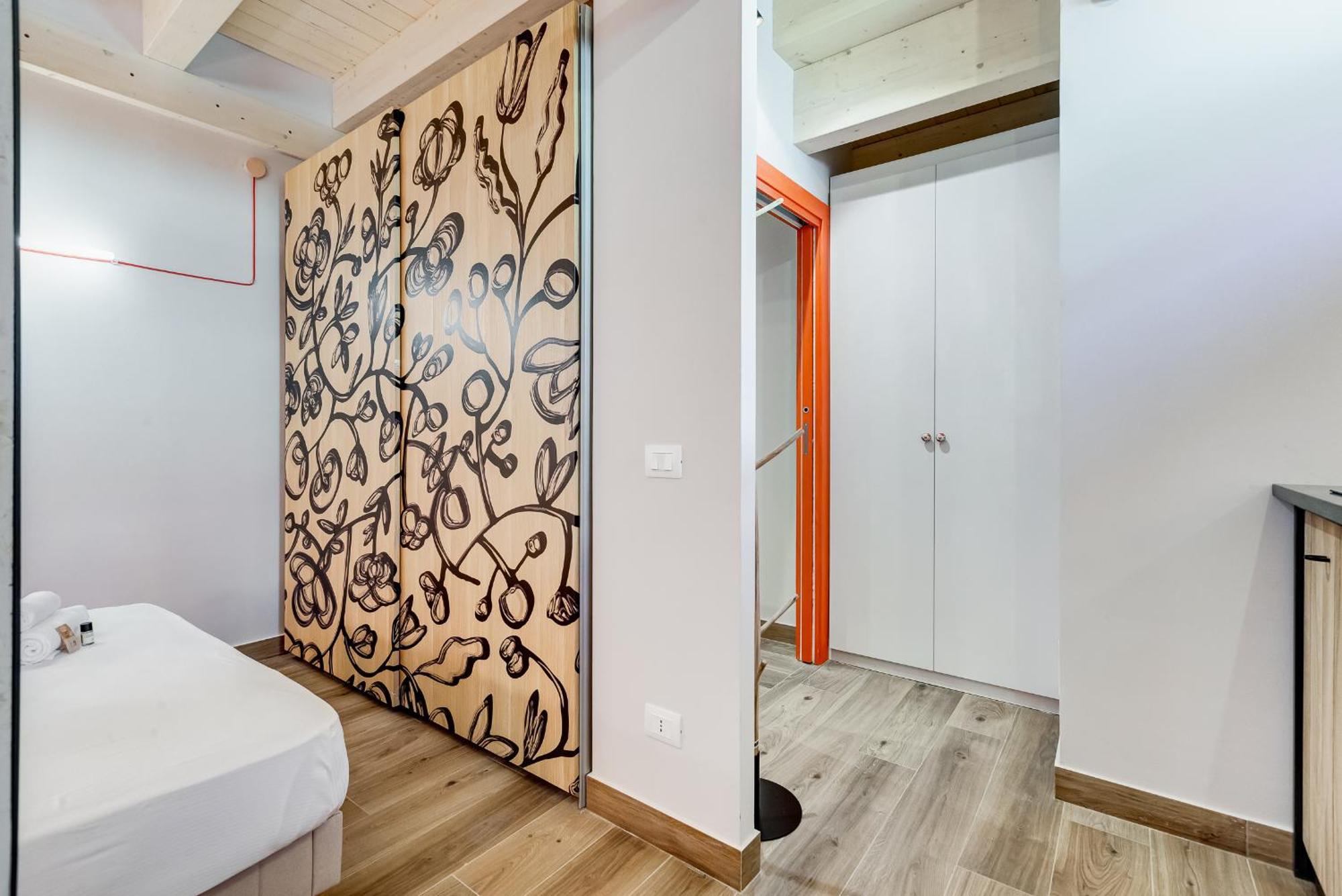 Vivilo Collection - Pigneto - Patio - Terrace - Parking Apartment *